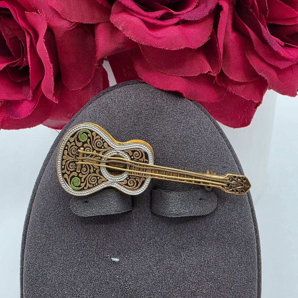 Vintage Guitarβ Brooch Pin Ornate Filigree Gold Tone Music Lover Accent Novelty